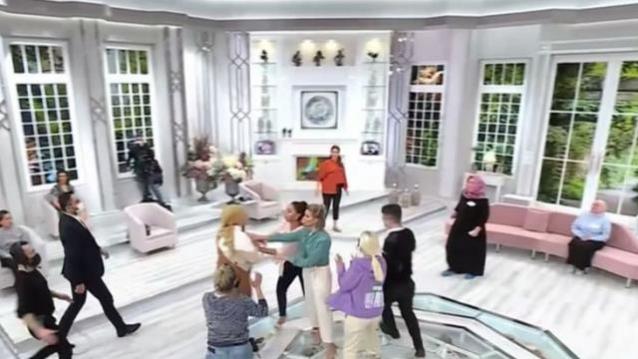 İşte Zehra'nın Kazandığı Okul!