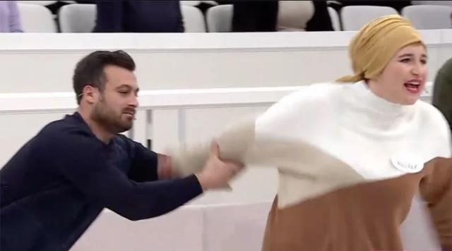 İşte Zehra'nın Kazandığı Okul!