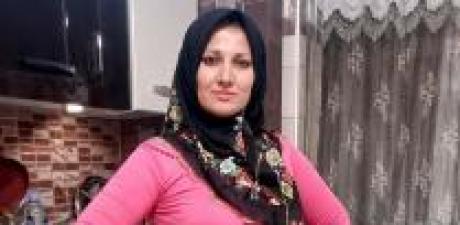 Biz doğuluyuz, bizim erkeklerimiz çarşı pazar gezmemize izin vermezler.