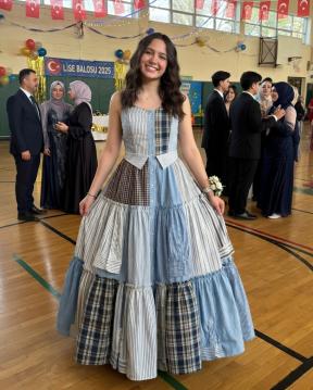 İşte Zehra'nın Kazandığı Okul!