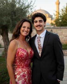 İşte Zehra'nın Kazandığı Okul!