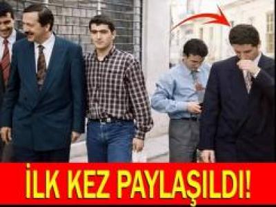 Yanındaki Kişi Kim Çıktı.