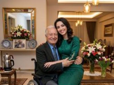 74 YAŞINDA, BENDEN 38 YAŞ DAHA KÜÇÜK BİR KADINLA