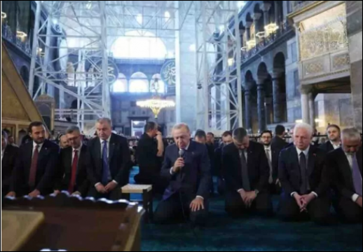 İşte Zehra'nın Kazandığı Okul!