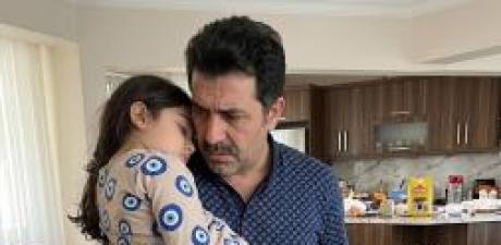 “Baba… Küçük Kardeşim Uyanmıyor. 