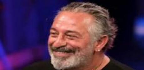 Apar topar hastaneye kaldırılan Cem Yılmaz