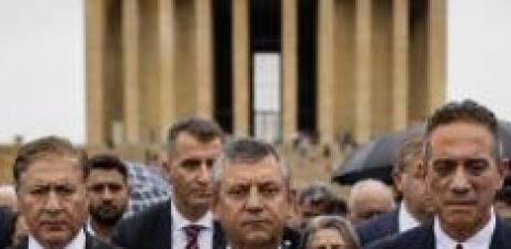 Yeni Partiden CHP'yi bitiren transferler