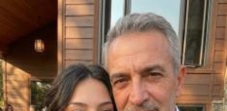 Benden 30 Yaş Büyük Yaşlı Bir Adamla