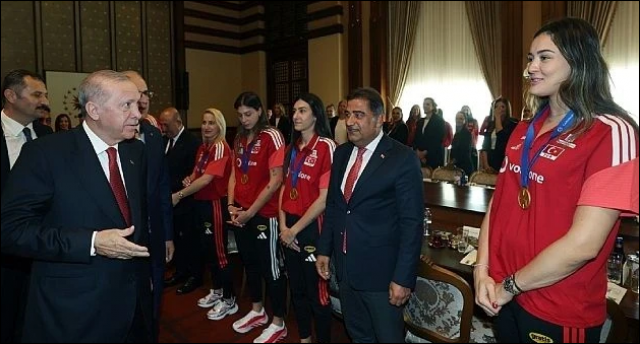 İşte Zehra'nın Kazandığı Okul!