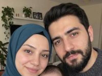 KOCAM TELEFONU KAPATTIĞINI SANARAK KONUŞMAYA