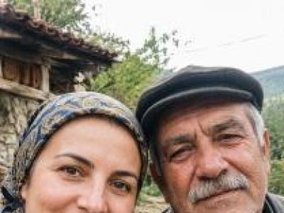 43 yaşında duldum köyün ağasıyla evlendim ilk geceden..