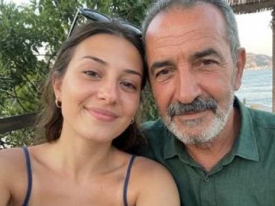 26 yaşında gelinim meğer benim