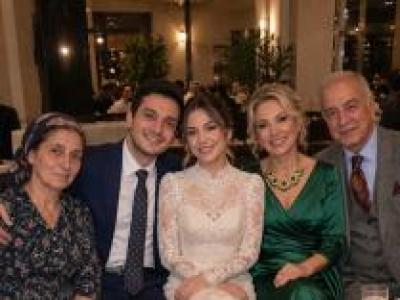 ANNEM NİŞAN YEMEĞİME, DOLABINDAKİ EN ESKİ