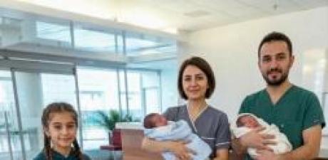 Annem Üç Gündür Uyuyor: Altı Yaşındaki Kız İkiz 