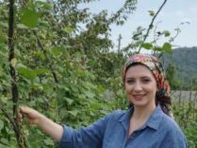 benden yaşça küçük 