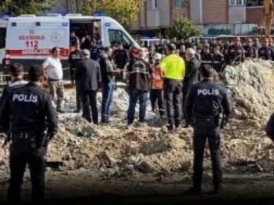 Yıkım çalışması yapılırken bulundu